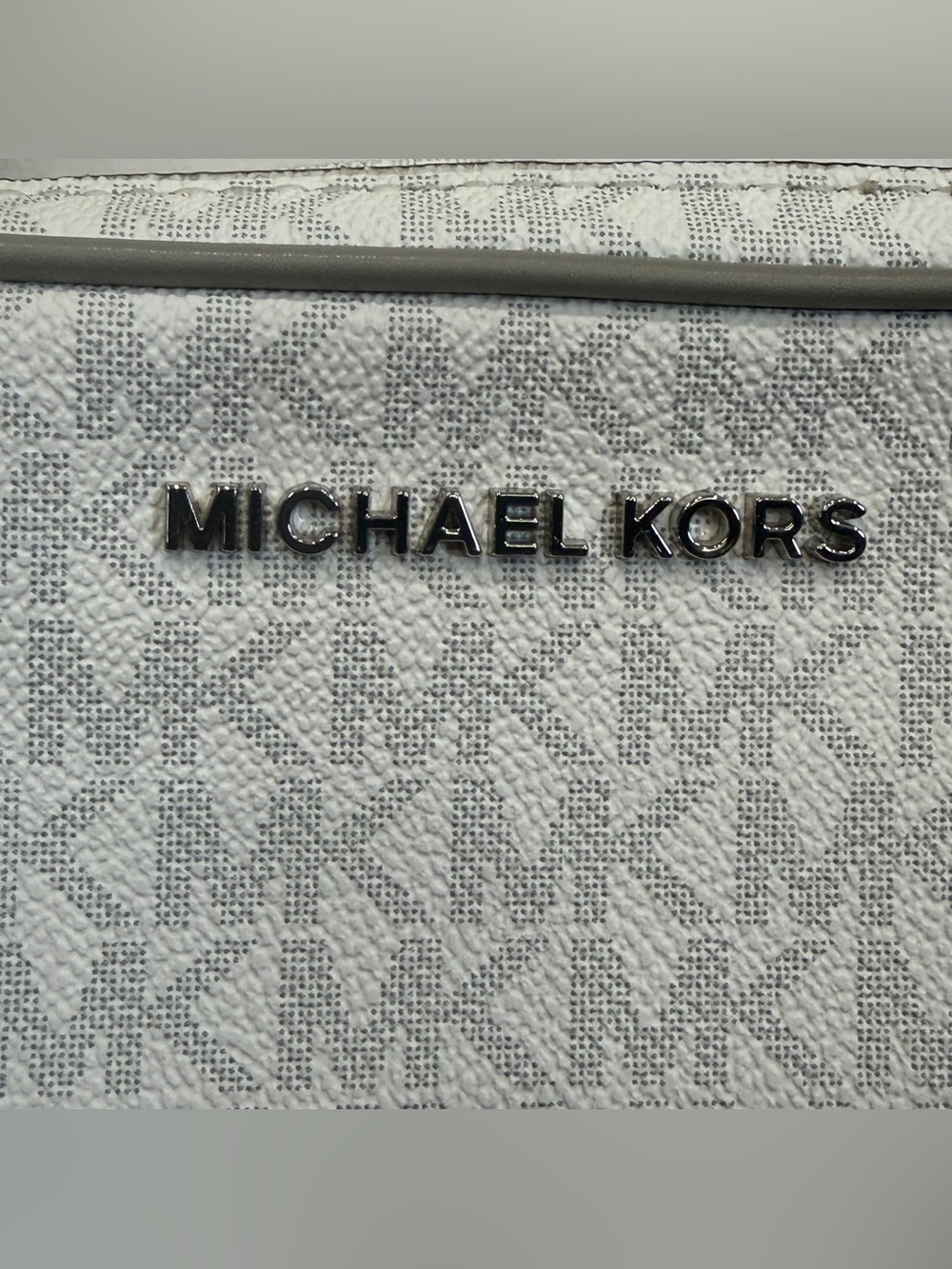 Michael Kors Small Connie Bright White Gray Camera Signature Logo Crossbody Bag - Picture 4 of 15